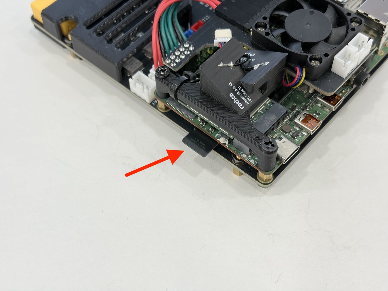 메인보드의 micro SD카드 연결